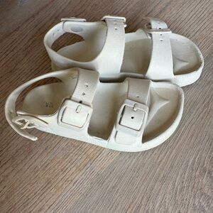 Zara Cream Sandals Size 27